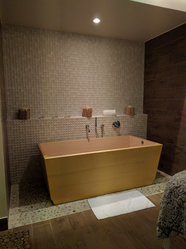 2288 Wilton Dr, Wilton Manors, FL 33305, USA