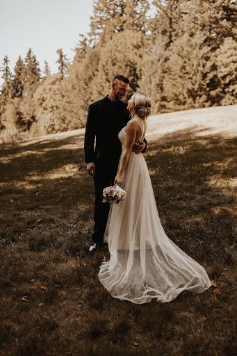 Bridal Shop «Adorned In Grace Bridal and Formalwear Shop», reviews and photos, 4949 SW 76th Ave, Portland, OR 97225, USA