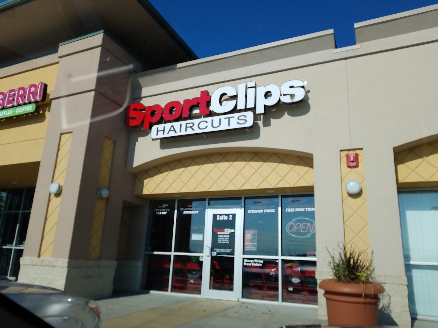 Sport Clips Haircuts of Omaha - Mission Pines