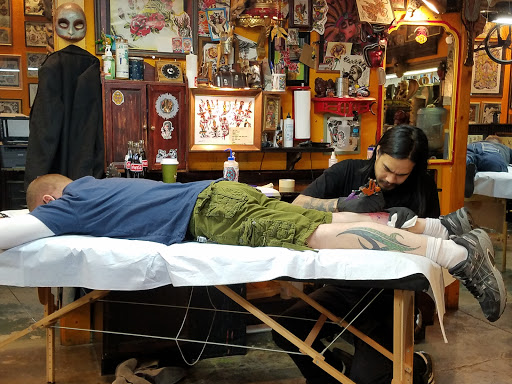 Tattoo Shop «Saints and Sinners Tattoo», reviews and photos, 408 W Davis St, Dallas, TX 75208, USA