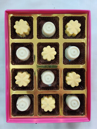 Bhavna SweeTreats - Chocolate Shop Near Me | Chocolate Gift Box | Buy Chocolates Online Mumbai, India