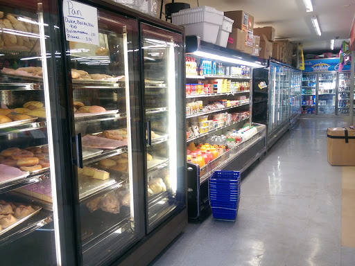 Grocery Store «El Rancho Market», reviews and photos, 523 SE Baker St, McMinnville, OR 97128, USA