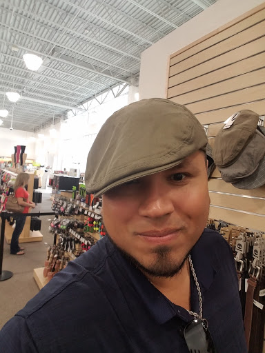 Shoe Store «DSW Designer Shoe Warehouse», reviews and photos, 1820 South Randall Road, Algonquin, IL 60102, USA