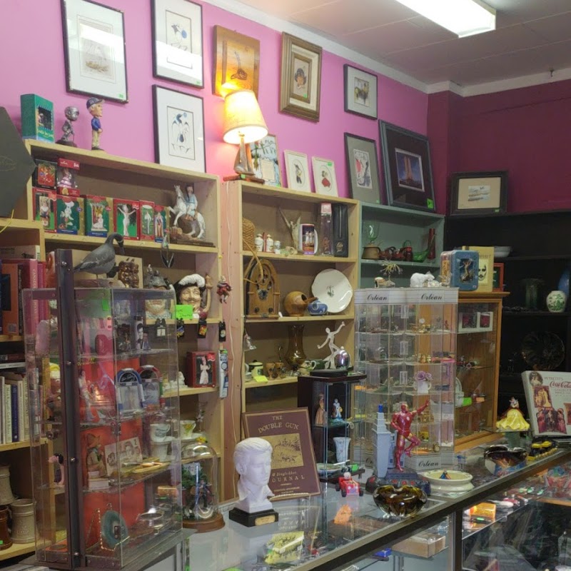 Vintage Vault Antiques and collectibles
