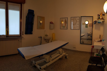 Centro di Medicina Riabilitativa Resegone SRL Via Alessandro Volta, 3, 24034 Cisano Bergamasco BG, Italia