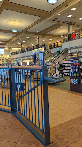 Book Store «Barnes & Noble», reviews and photos, 4550 University Ave, West Des Moines, IA 50266, USA
