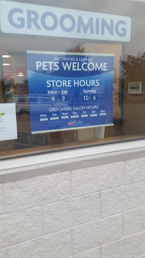 Pet Supply Store «PetSmart», reviews and photos, 540 New York Ave, Lyndhurst, NJ 07071, USA