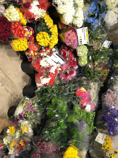 Grocery Store «Whole Foods Market», reviews and photos, 90 E Putnam Ave, Greenwich, CT 06830, USA