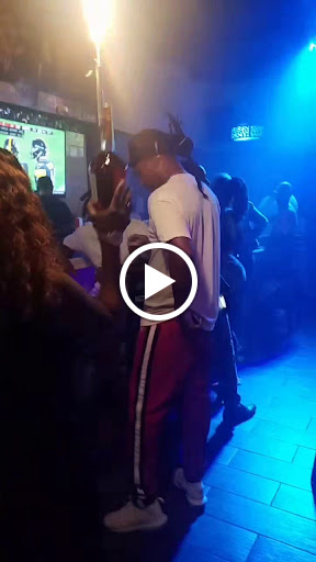 Bar & Grill «Henney Tyme Bar and Lounge», reviews and photos, 3200 Hallandale Beach Blvd, Hollywood, FL 33023, USA