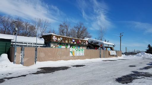 Bar & Grill «The Lookout Bar & Grill», reviews and photos, 8672 Pineview Ln N, Maple Grove, MN 55369, USA