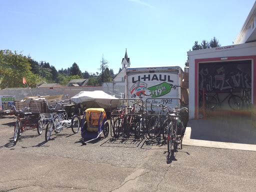 Skate Shop «Fall Line», reviews and photos, 302 Lewis St, Silverton, OR 97381, USA