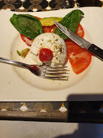 Salade caprese du Gran Caffe Convivium : Restaurant Italien Paris 08 - n°10