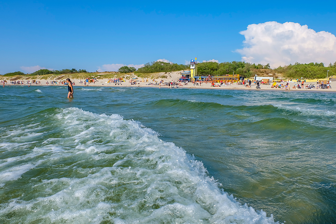 Foto van Smiltynes beach met recht en lang