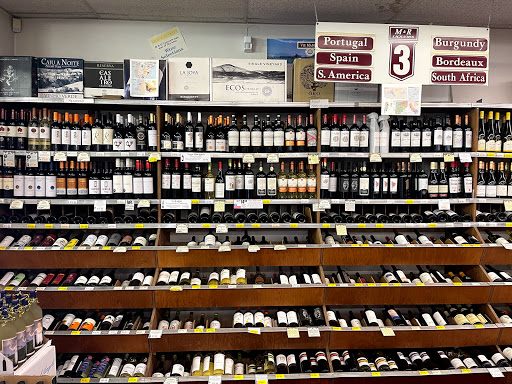Liquor Store «M&R Liquors», reviews and photos, 920 Queen St, Southington, CT 06489, USA