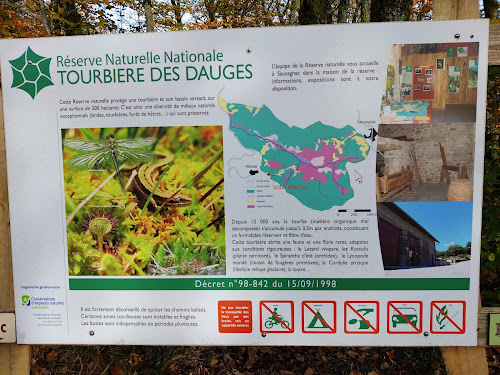 Réserve naturelle nationale de la tourbière des Dauges à Saint-Léger-la-Montagne