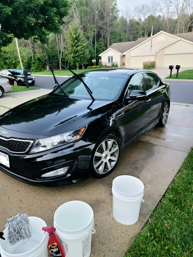Suds Buds Detailing en Green Bay