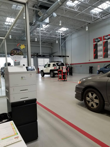 Toyota Dealer «Sunrise Toyota», reviews and photos, 3984 Sunrise Hwy, Oakdale, NY 11769, USA