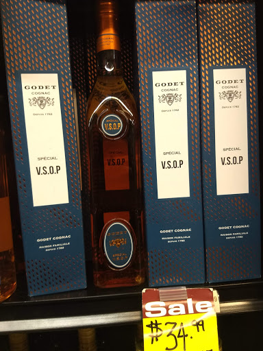 Liquor Store «Liquor Barn», reviews and photos, 287 E Dundee Rd, Wheeling, IL 60090, USA