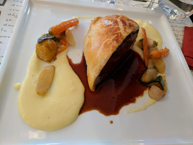 Au Boeuf Rouge - Restaurant & Auberge Crassier