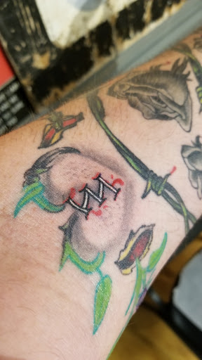 Tattoo Shop «138 Tattoo», reviews and photos, 1696 George Washington Memorial Hwy, Gloucester Point, VA 23062, USA