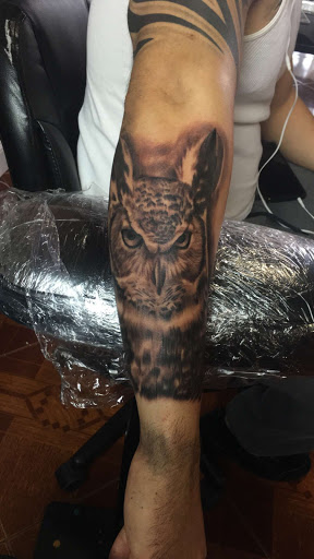 Tattoo Shop «Ink Ur Skin Tattoo Studio», reviews and photos, 22153 S Dixie Hwy, Miami, FL 33170, USA