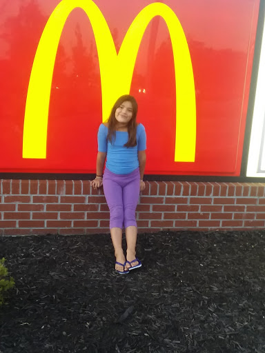 Shopping Mall «Green Meadows Shopping Center», reviews and photos, 1560 N State St, Greenfield, IN 46140, USA