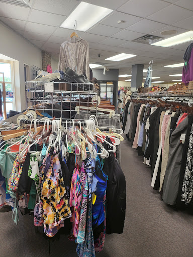 Consignment Shop «Body Expressions Consignment», reviews and photos, 102 W 5th St, Chaska, MN 55318, USA