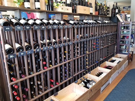 Wine Store «Epernay Wine & Spirits», reviews and photos, 1 N Beach St, Nantucket, MA 02554, USA