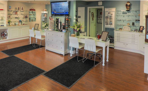 Optician «Hitchcock Munson Opticians Inc», reviews and photos, 35 Tokeneke Rd, Darien, CT 06820, USA