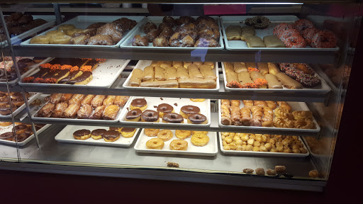 Donut Shop «Donut Land», reviews and photos, 19350 SW Boones Ferry Rd, Tualatin, OR 97062, USA