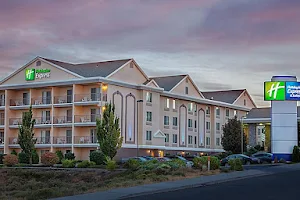 Holiday Inn Express & Suites Richland, an IHG Hotel image