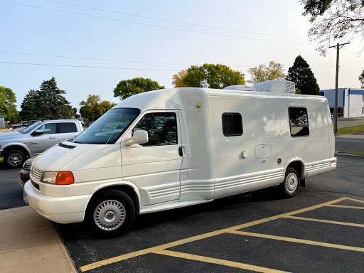 Auto Body Shop «Maaco Collision Repair & Auto Painting», reviews and photos, 12220 Riverwood Dr, Burnsville, MN 55337, USA