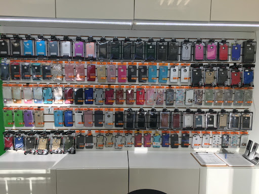 Electronics Repair Shop «Cell Fix Inc», reviews and photos, 8601 N Florida Ave, Tampa, FL 33604, USA