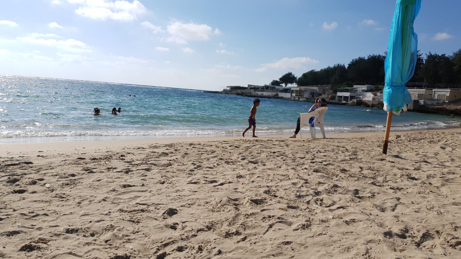 Montazah Aida Beach'in fotoğrafı - rahatlamayı sevenler arasında popüler bir yer