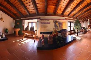 Museo de Alfarería Paco Tito Memoria de lo Cotidiano image