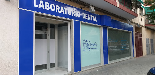 Laboratorio Dental SmileArt