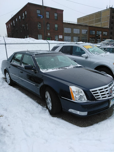 Used Car Dealer «Premier Auto Sales», reviews and photos, 701 Central Ave NE, Minneapolis, MN 55413, USA