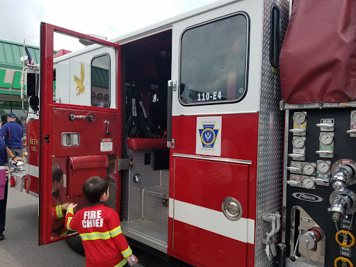 Shopping Mall «South Park Shops», reviews and photos, 5227 Library Rd, Bethel Park, PA 15102, USA