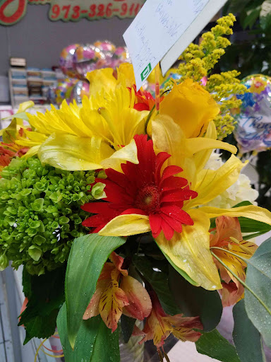 Florist «Just For You Flowers & Gifts (Same Day Delivery)», reviews and photos, 14 Washington St, Morristown, NJ 07960, USA