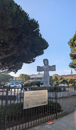 Clothing Store «Ross Dress for Less», reviews and photos, 2550 Taylor St, San Francisco, CA 94133, USA