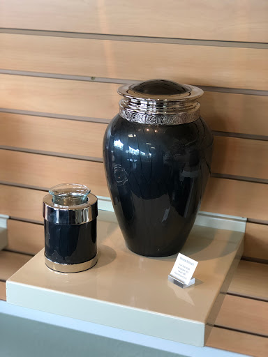 Cemetery «Crown Memorial Center-Cremation Services», reviews and photos, 412 Lancaster Dr NE, Salem, OR 97301, USA