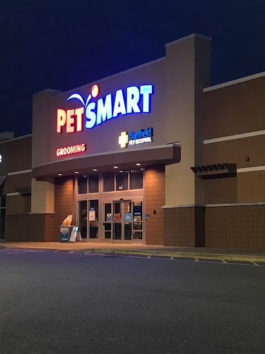 Pet Supply Store «PetSmart», reviews and photos, 1759 Apalachee Pkwy, Tallahassee, FL 32301, USA