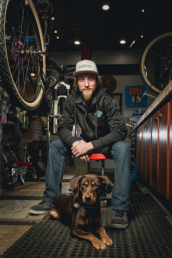 Bicycle Repair Shop «Sixes Pit Bicycle Shop», reviews and photos, 10511 Bells Ferry Rd Suite 400, Canton, GA 30114, USA