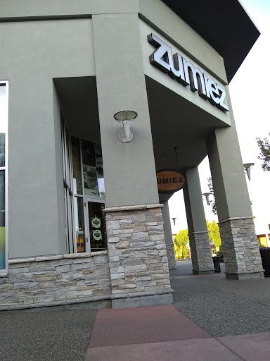Clothing Store «Zumiez», reviews and photos, 617 NW 12th St, Gresham, OR 97030, USA