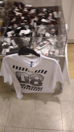 Clothing Store «H&M», reviews and photos, 1200 US-22 #319, Phillipsburg, NJ 08865, USA