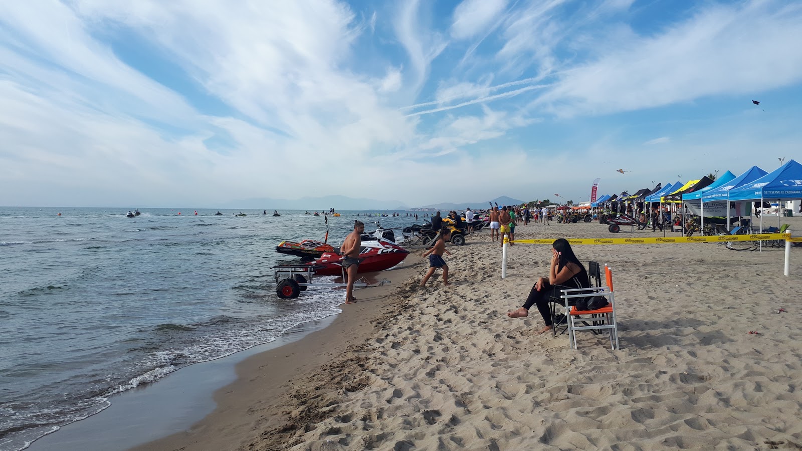 Fotografie cu Plaja Kami (Lido di Licola) cu drept și lung