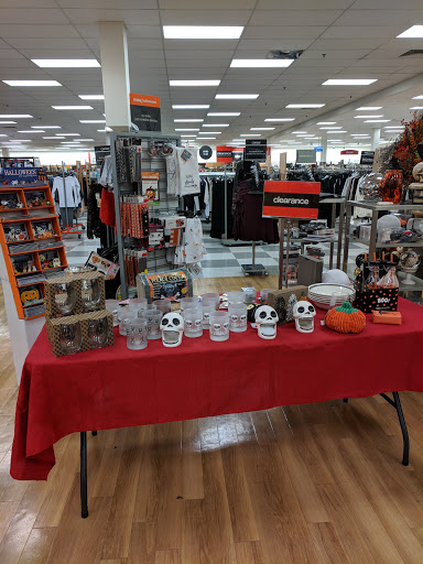 Department Store «T.J. Maxx», reviews and photos, 561 US-1, Edison, NJ 08817, USA