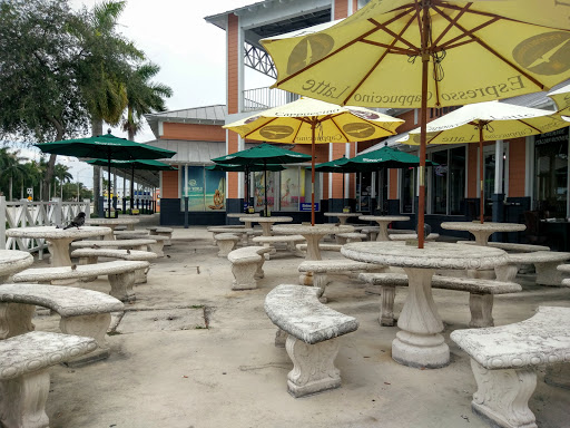 Coffee Shop «Starbucks», reviews and photos, 423 S Federal Hwy, Pompano Beach, FL 33062, USA