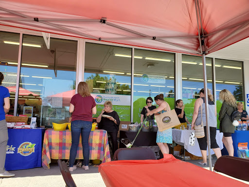 Pet Supply Store «Paws In The Park», reviews and photos, 17833 1st Avenue South, Seattle, WA 98148, USA