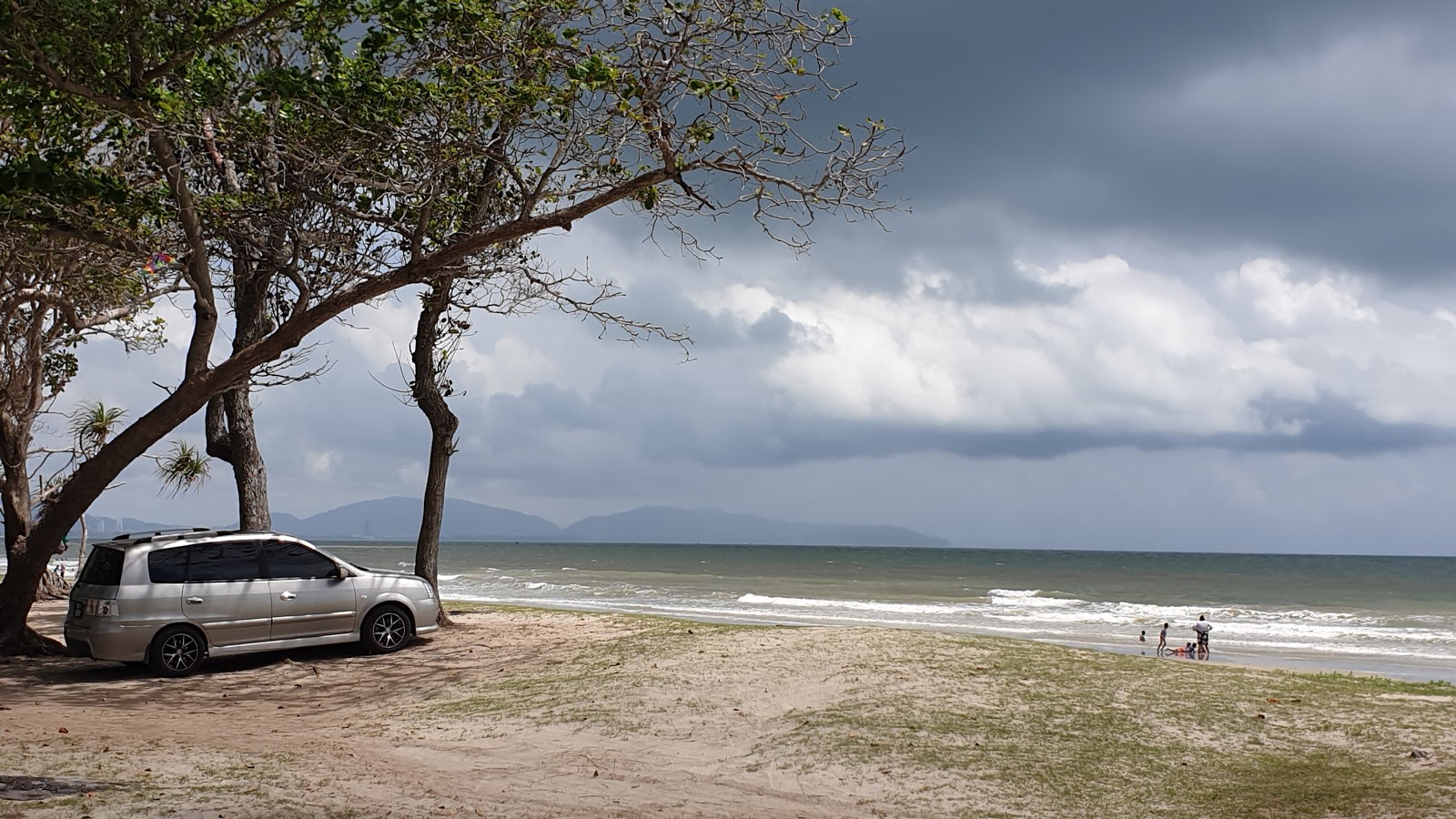 Fotografie cu Sepat Camping Beach - locul popular printre cunoscătorii de relaxare